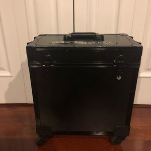 Paul Mitchell travelers case